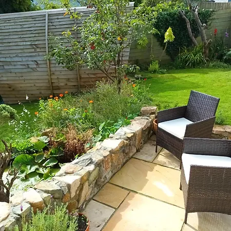 Sunrise! ~ 2 Bedrooms, Garden, Parking, Sea Views St Ives (Cornwall)